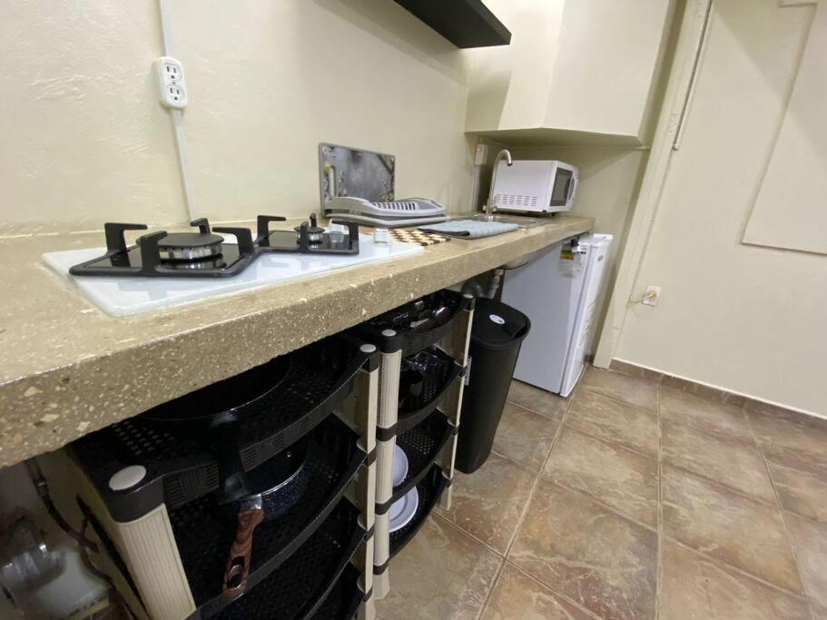Cozy Studio Apartment Minutes From The Beach Willemstad Bagian luar foto